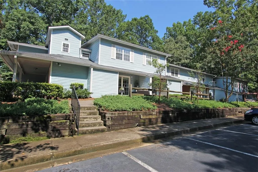 6824 Glenridge Drive Unit C, Atlanta, Georgia 30328, 1 Bedroom Bedrooms, ,1 BathroomBathrooms,Residential,Sold,6824 Glenridge Drive Unit C,5880510