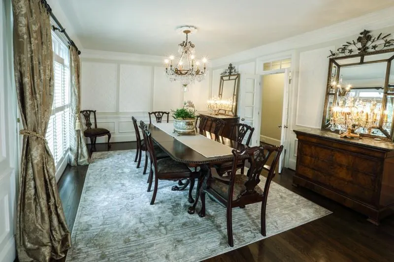 1810 Brandon Hall Drive, Sandy Springs, Georgia 30350, 5 Bedrooms Bedrooms, ,4 BathroomsBathrooms,Residential,Sold,1810 Brandon Hall Drive,6883546
