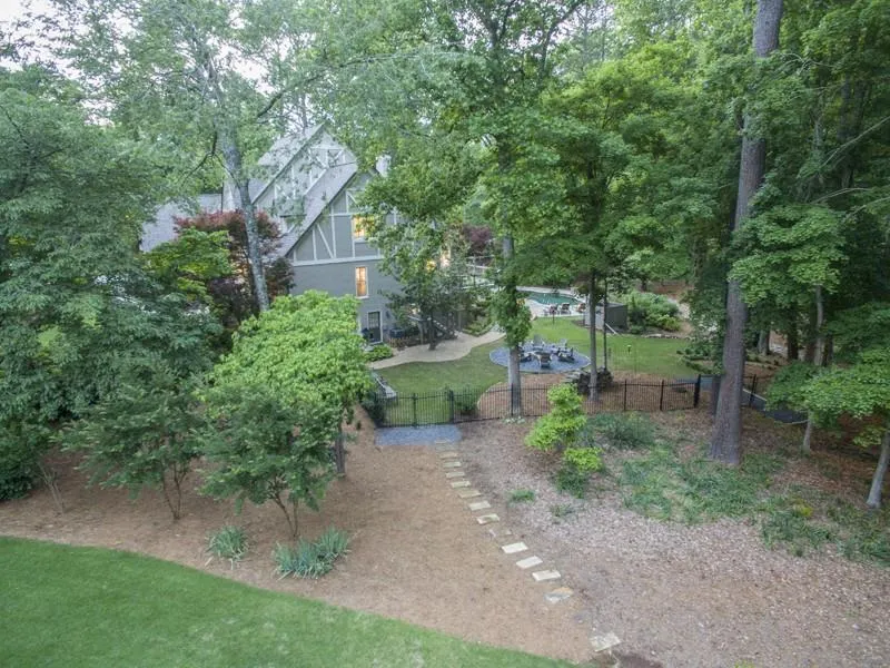 1810 Brandon Hall Drive, Sandy Springs, Georgia 30350, 5 Bedrooms Bedrooms, ,4 BathroomsBathrooms,Residential,Sold,1810 Brandon Hall Drive,6883546