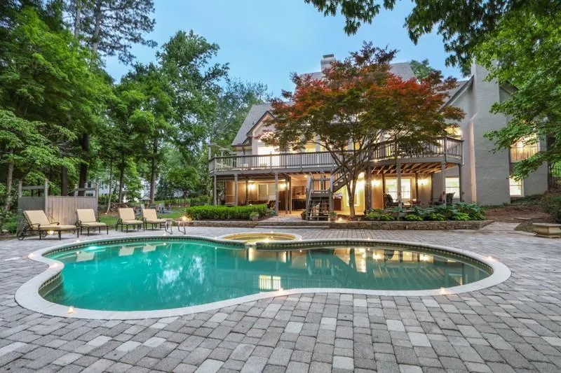 1810 Brandon Hall Drive, Sandy Springs, Georgia 30350, 5 Bedrooms Bedrooms, ,4 BathroomsBathrooms,Residential,Sold,1810 Brandon Hall Drive,6883546