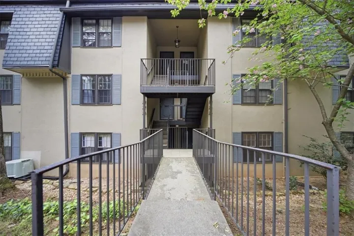 26 Arpege Way Nw, Atlanta, Georgia 30327