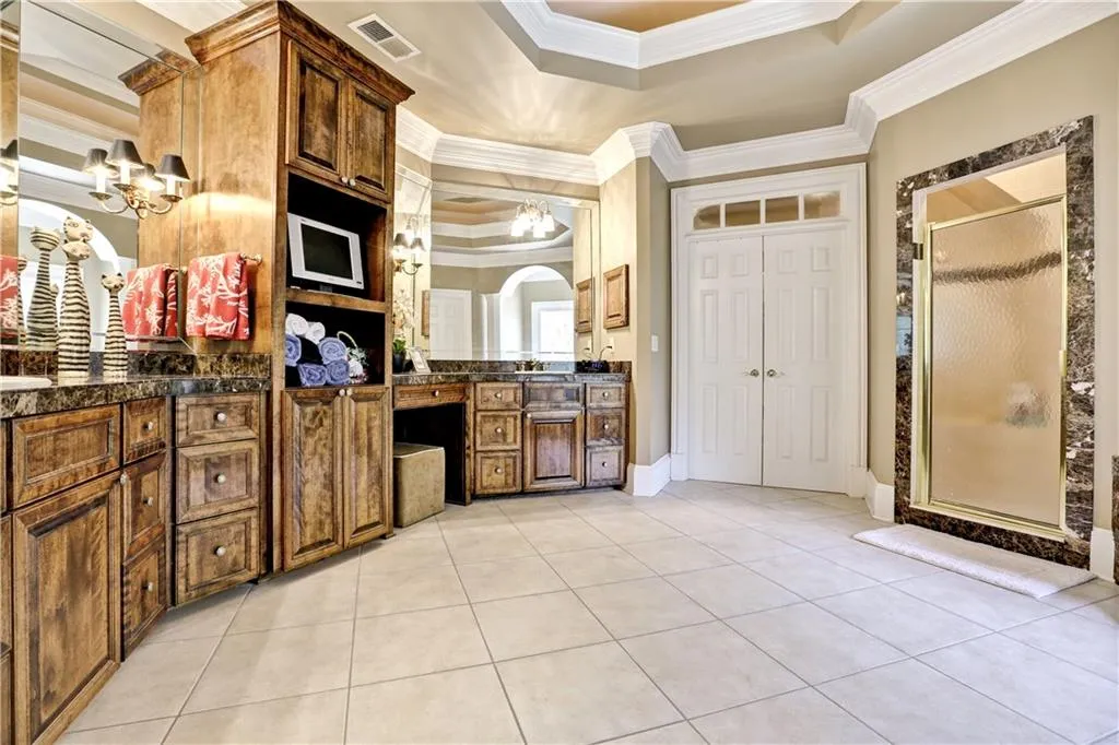 110 Strauss Lane, Sandy Springs, Georgia 30350, 6 Bedrooms Bedrooms, ,5 BathroomsBathrooms,Residential,Sold,110 Strauss Lane,5835770