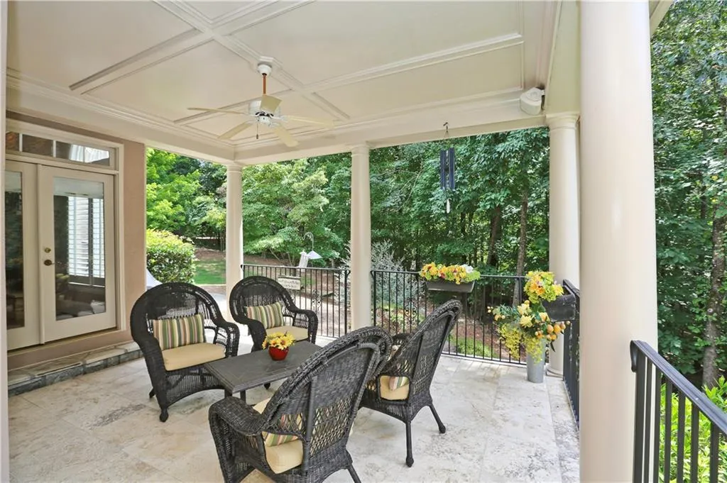 110 Strauss Lane, Sandy Springs, Georgia 30350, 6 Bedrooms Bedrooms, ,5 BathroomsBathrooms,Residential,Sold,110 Strauss Lane,5835770