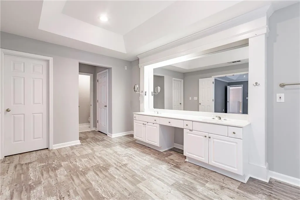 135 Smithdun Lane, Sandy Springs, Georgia 30350, 4 Bedrooms Bedrooms, ,2 BathroomsBathrooms,Residential,Sold,135 Smithdun Lane,6888714