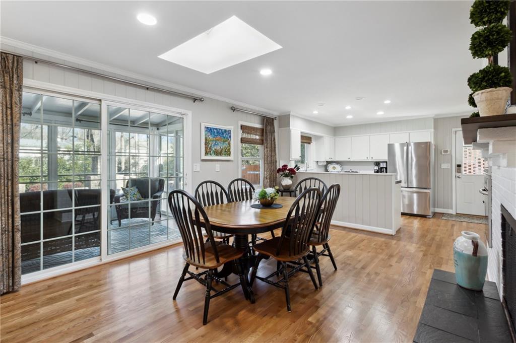 500 Forest Hills Drive, Sandy Springs, Georgia 30342, 3 Bedrooms Bedrooms, ,3 BathroomsBathrooms,Residential,Sold,500 Forest Hills Drive,7326372