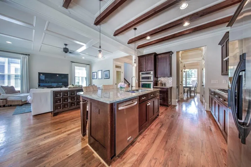 1111 Victoria Street Ne, Brookhaven, Georgia 30319, 4 Bedrooms Bedrooms, ,3 BathroomsBathrooms,Residential,Sold,1111 Victoria Street Ne,6027584