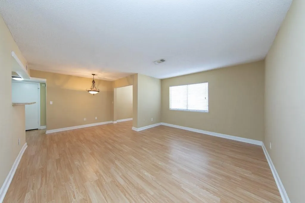 1211 Wingate Way, Sandy Springs, Georgia 30350, 1 Bedroom Bedrooms, ,1 BathroomBathrooms,Residential,Sold,1211 Wingate Way,6847953