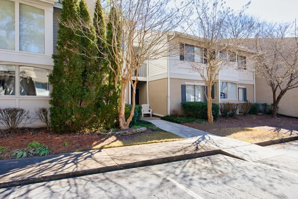 1211 Wingate Way, Sandy Springs, Georgia 30350, 1 Bedroom Bedrooms, ,1 BathroomBathrooms,Residential,Sold,1211 Wingate Way,6847953