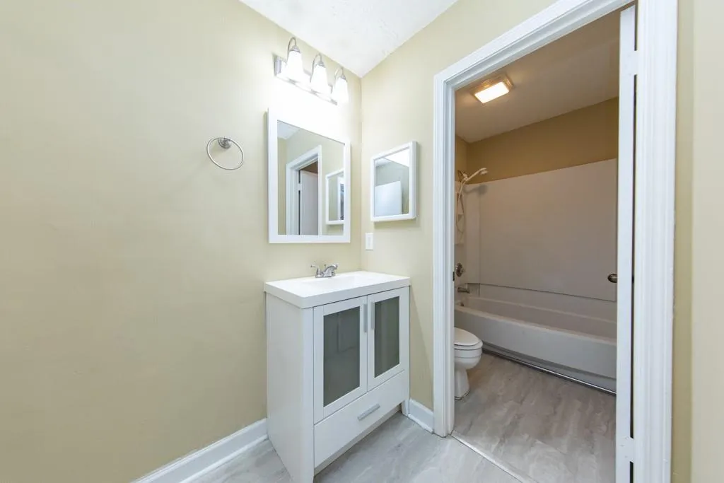 1211 Wingate Way, Sandy Springs, Georgia 30350, 1 Bedroom Bedrooms, ,1 BathroomBathrooms,Residential,Sold,1211 Wingate Way,6847953