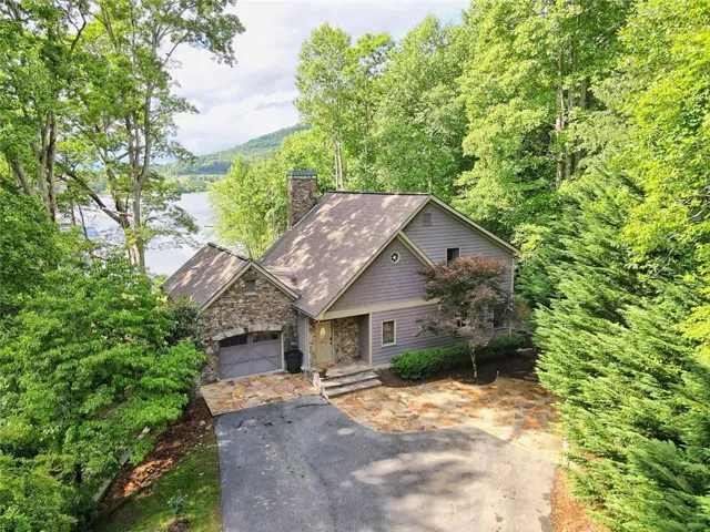 1189 Sunnyside Road, Hiawassee, Georgia 30546