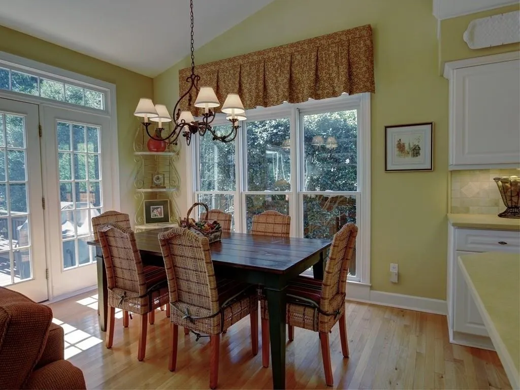 360 Craighead Drive, Sandy Springs, Georgia 30319, 4 Bedrooms Bedrooms, ,3 BathroomsBathrooms,Residential,Sold,360 Craighead Drive,6635037