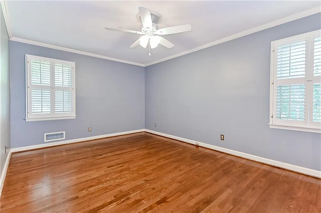 550 High Point Lane, Sandy Springs, Georgia 30342, 4 Bedrooms Bedrooms, ,3 BathroomsBathrooms,Residential,Sold,550 High Point Lane,6632941