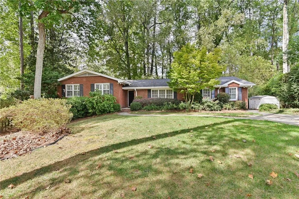 550 High Point Lane, Sandy Springs, Georgia 30342, 4 Bedrooms Bedrooms, ,3 BathroomsBathrooms,Residential,Sold,550 High Point Lane,6632941