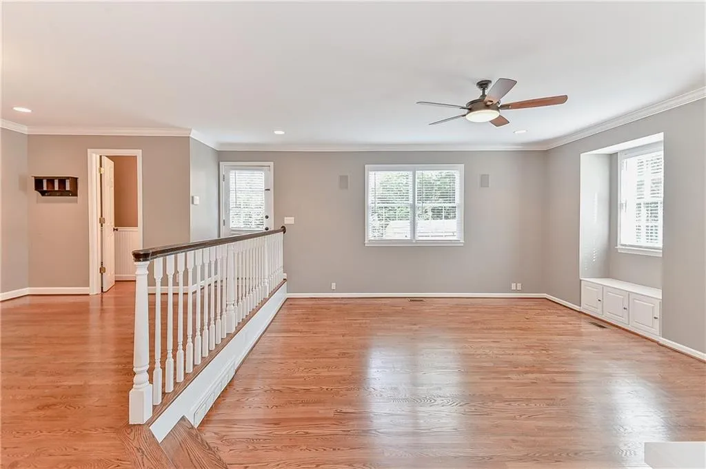 550 High Point Lane, Sandy Springs, Georgia 30342, 4 Bedrooms Bedrooms, ,3 BathroomsBathrooms,Residential,Sold,550 High Point Lane,6632941