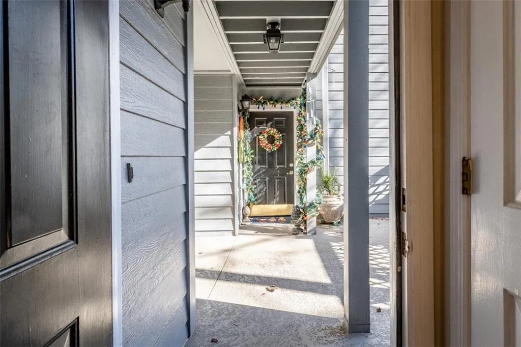 622 Granville Court Unit 622, Atlanta, Georgia 30328, 1 Bedroom Bedrooms, ,1 BathroomBathrooms,Residential,Sold,622 Granville Court Unit 622,6981194