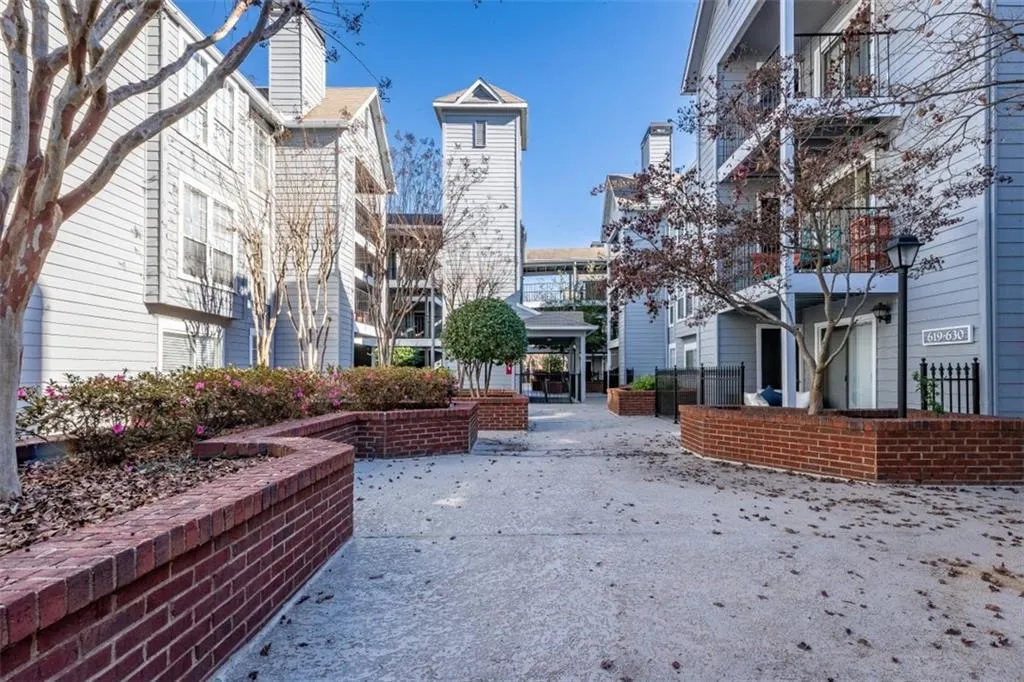 622 Granville Court Unit 622, Atlanta, Georgia 30328, 1 Bedroom Bedrooms, ,1 BathroomBathrooms,Residential,Sold,622 Granville Court Unit 622,6981194