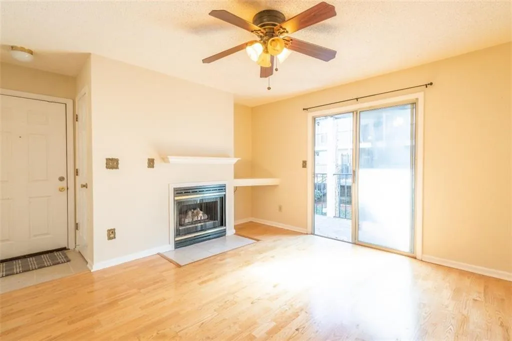 622 Granville Court Unit 622, Atlanta, Georgia 30328, 1 Bedroom Bedrooms, ,1 BathroomBathrooms,Residential,Sold,622 Granville Court Unit 622,6981194
