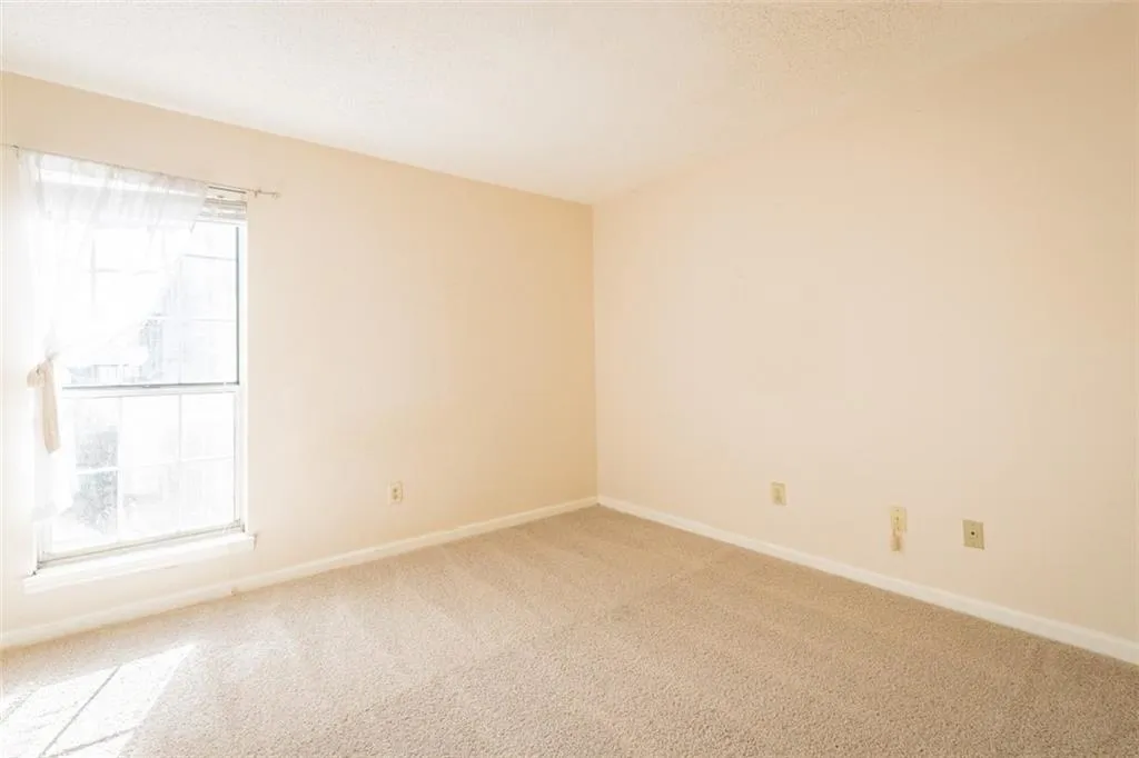 622 Granville Court Unit 622, Atlanta, Georgia 30328, 1 Bedroom Bedrooms, ,1 BathroomBathrooms,Residential,Sold,622 Granville Court Unit 622,6981194