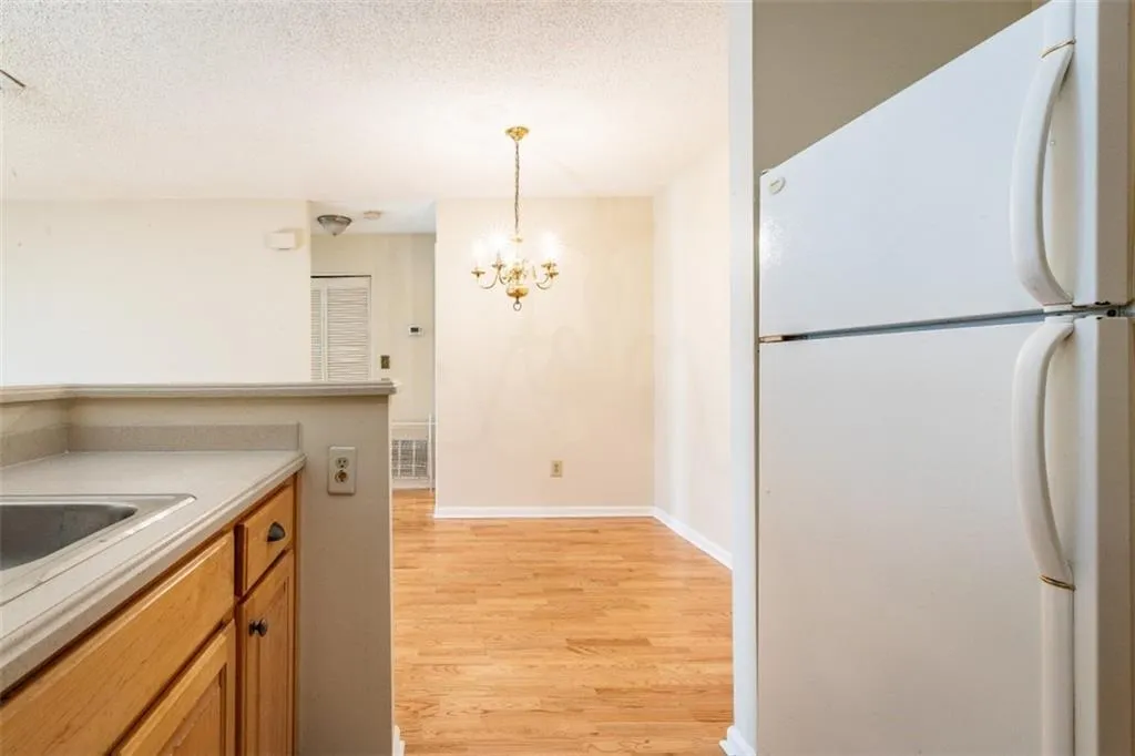 622 Granville Court Unit 622, Atlanta, Georgia 30328, 1 Bedroom Bedrooms, ,1 BathroomBathrooms,Residential,Sold,622 Granville Court Unit 622,6981194