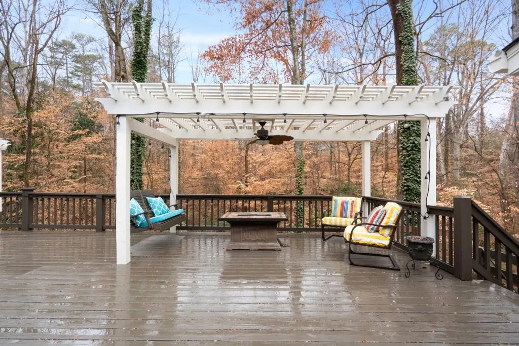 1510 Misty Oaks Drive, Sandy Springs, Georgia 30350, 5 Bedrooms Bedrooms, ,4 BathroomsBathrooms,Residential,Sold,1510 Misty Oaks Drive,7162969