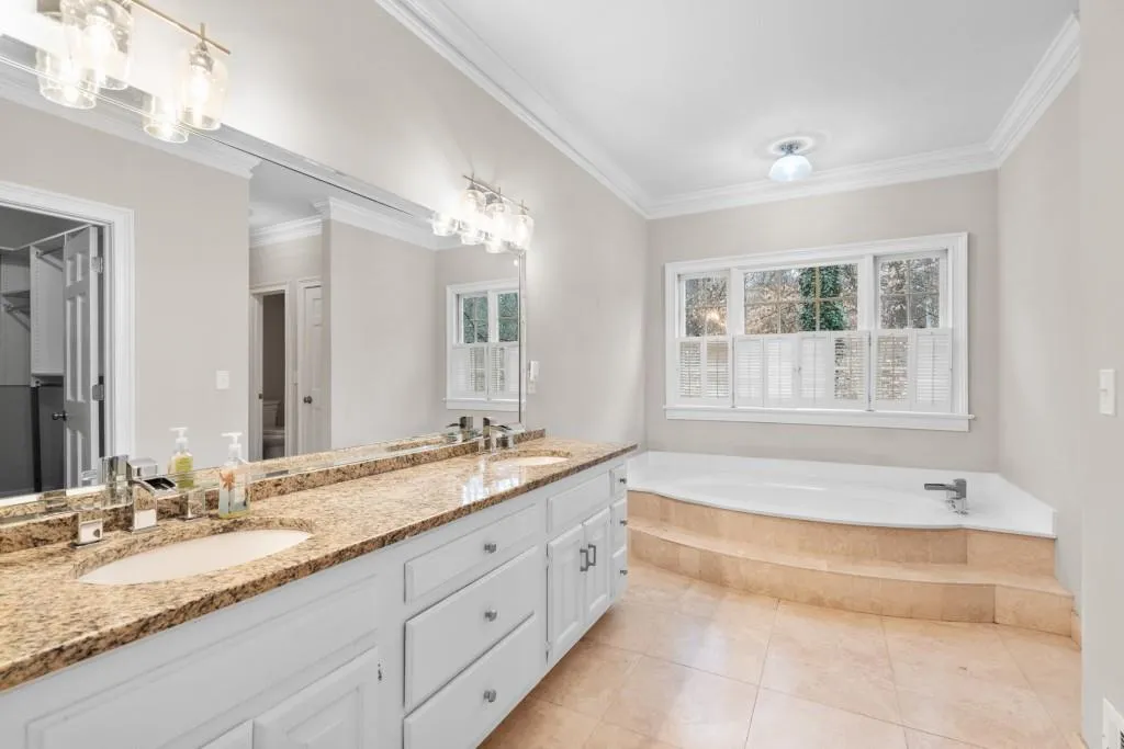 1510 Misty Oaks Drive, Sandy Springs, Georgia 30350, 5 Bedrooms Bedrooms, ,4 BathroomsBathrooms,Residential,Sold,1510 Misty Oaks Drive,7162969