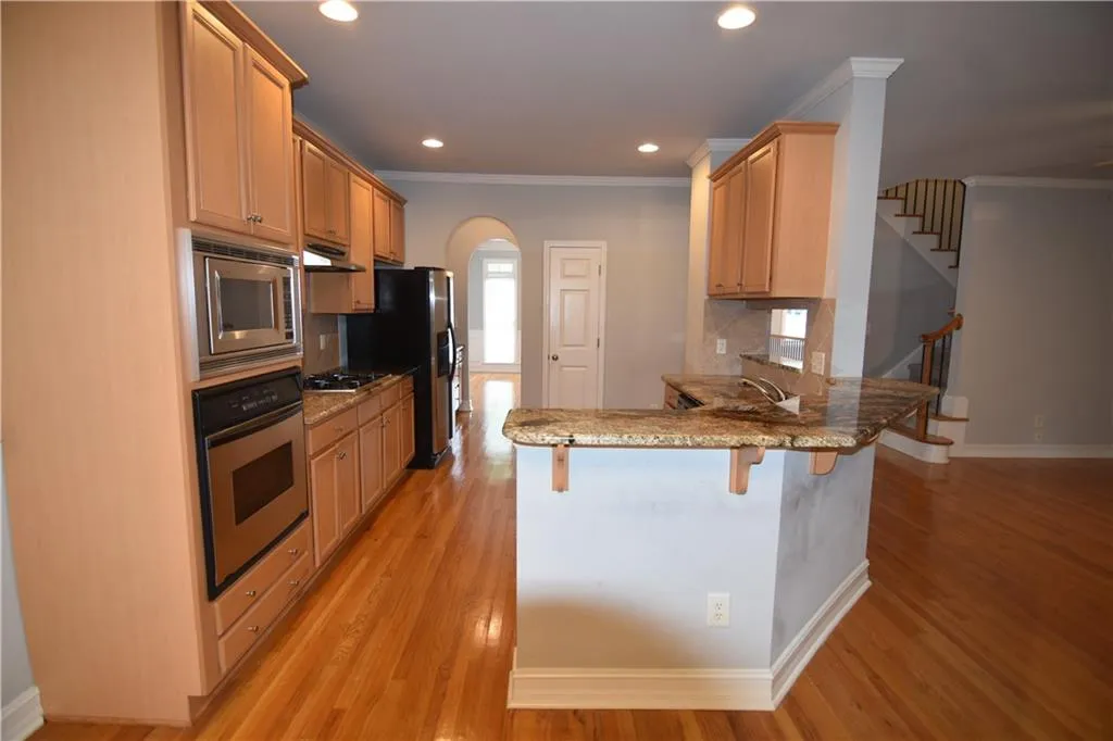 7261 Village Creek Trace, Atlanta, Georgia 30328, 4 Bedrooms Bedrooms, ,3 BathroomsBathrooms,Residential,Sold,7261 Village Creek Trace,6892791