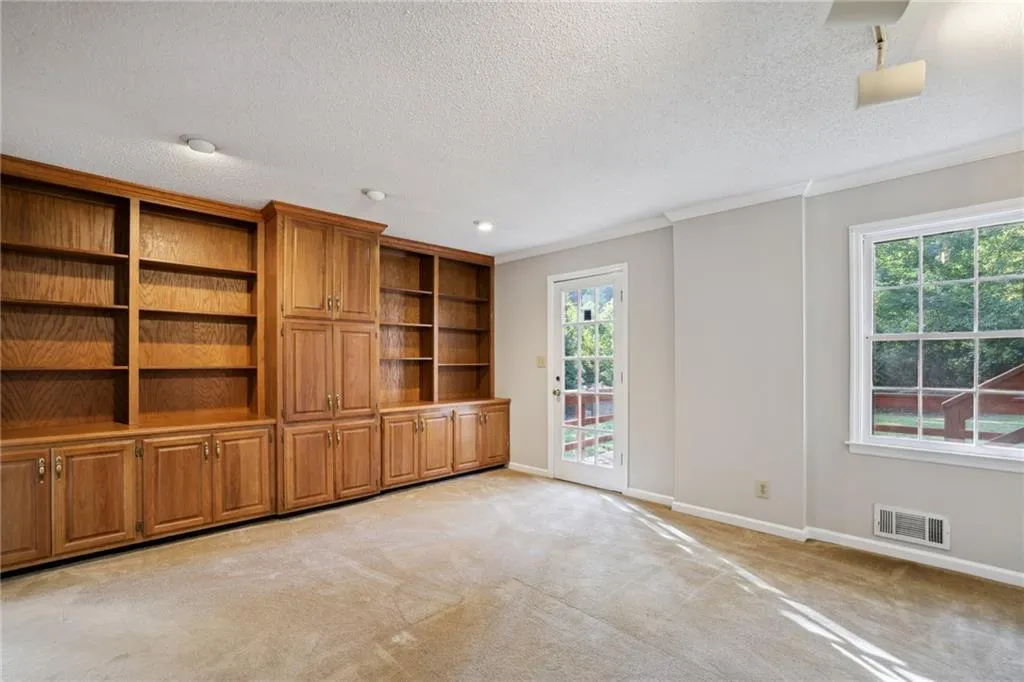 760 Crest Valley Drive, Atlanta, Georgia 30327, 4 Bedrooms Bedrooms, ,3 BathroomsBathrooms,Residential,Sold,760 Crest Valley Drive,7255223