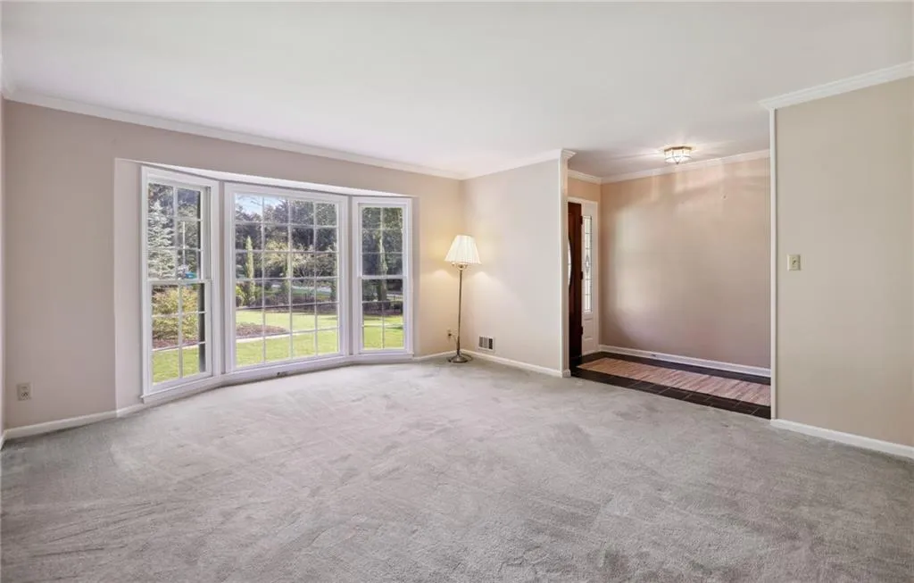 760 Crest Valley Drive, Atlanta, Georgia 30327, 4 Bedrooms Bedrooms, ,3 BathroomsBathrooms,Residential,Sold,760 Crest Valley Drive,7255223