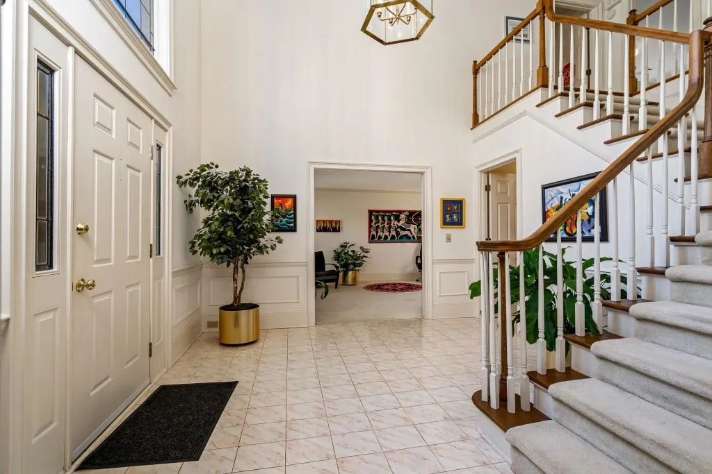 5035 Willow Bluff Drive, Sandy Springs, Georgia 30350, 4 Bedrooms Bedrooms, ,3 BathroomsBathrooms,Residential,Sold,5035 Willow Bluff Drive,6851638 5035 Willow Bluff Drive, Sandy Springs, Georgia 30350, 4 Bedrooms Bedrooms, ,3 BathroomsBathrooms,Residential,Sold,5035 Willow Bluff Drive,6851638