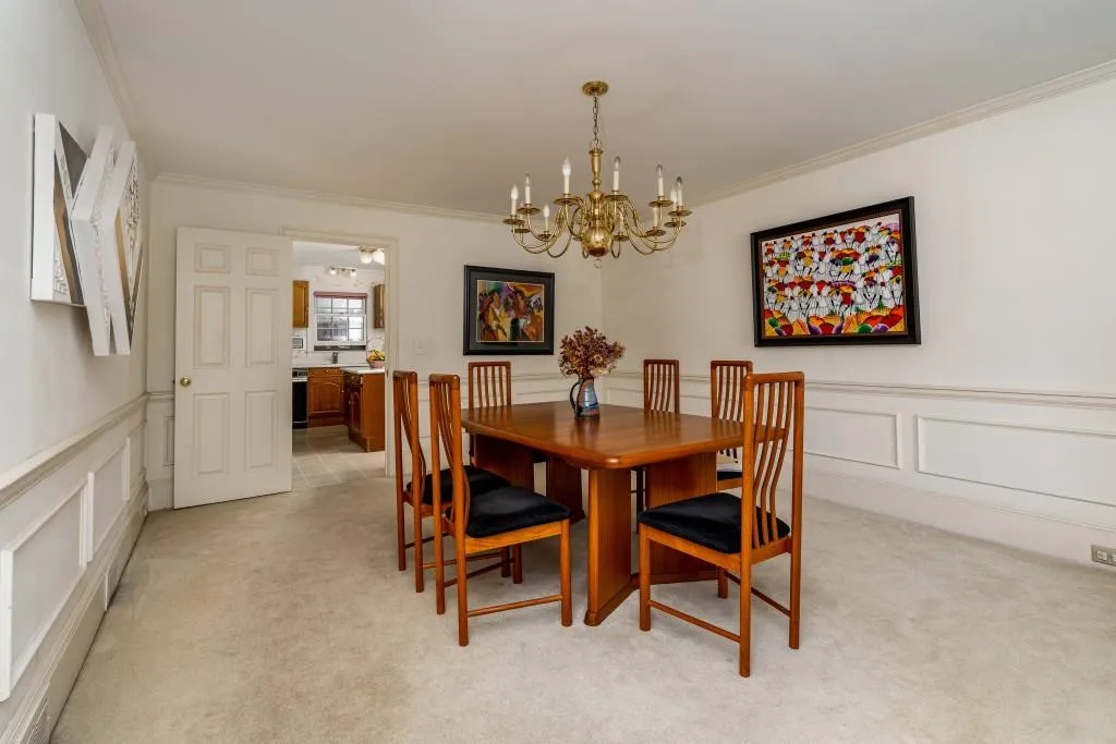 5035 Willow Bluff Drive, Sandy Springs, Georgia 30350, 4 Bedrooms Bedrooms, ,3 BathroomsBathrooms,Residential,Sold,5035 Willow Bluff Drive,6851638 5035 Willow Bluff Drive, Sandy Springs, Georgia 30350, 4 Bedrooms Bedrooms, ,3 BathroomsBathrooms,Residential,Sold,5035 Willow Bluff Drive,6851638