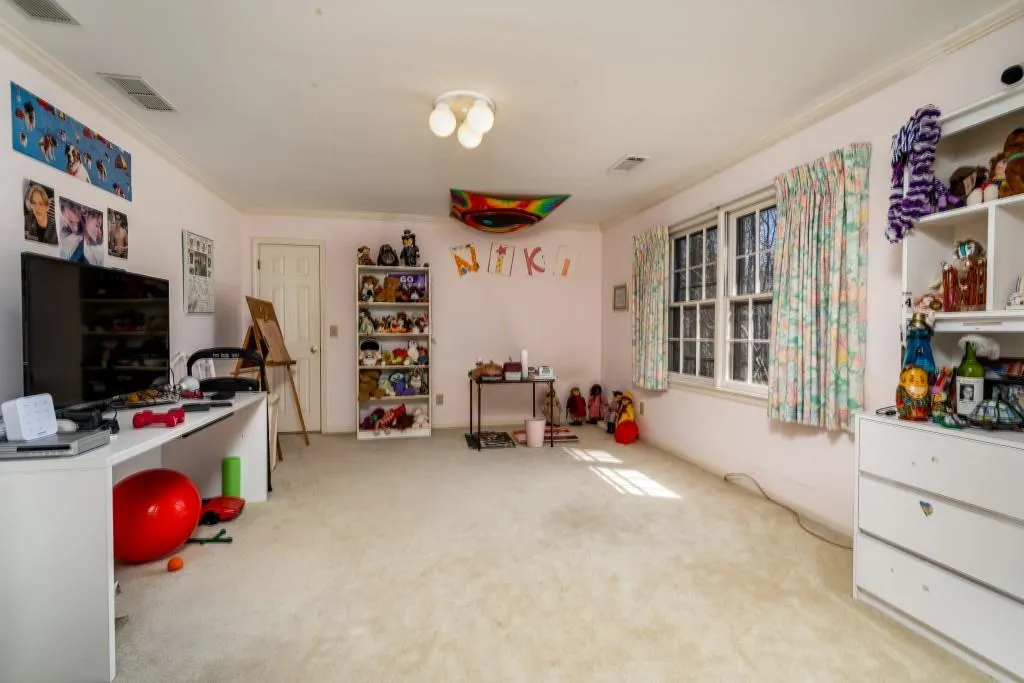 5035 Willow Bluff Drive, Sandy Springs, Georgia 30350, 4 Bedrooms Bedrooms, ,3 BathroomsBathrooms,Residential,Sold,5035 Willow Bluff Drive,6851638 5035 Willow Bluff Drive, Sandy Springs, Georgia 30350, 4 Bedrooms Bedrooms, ,3 BathroomsBathrooms,Residential,Sold,5035 Willow Bluff Drive,6851638