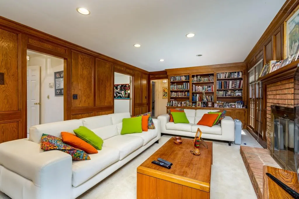 5035 Willow Bluff Drive, Sandy Springs, Georgia 30350, 4 Bedrooms Bedrooms, ,3 BathroomsBathrooms,Residential,Sold,5035 Willow Bluff Drive,6851638 5035 Willow Bluff Drive, Sandy Springs, Georgia 30350, 4 Bedrooms Bedrooms, ,3 BathroomsBathrooms,Residential,Sold,5035 Willow Bluff Drive,6851638