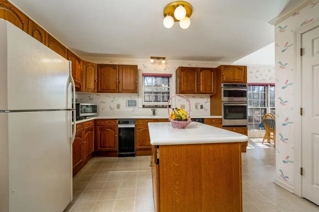 5035 Willow Bluff Drive, Sandy Springs, Georgia 30350, 4 Bedrooms Bedrooms, ,3 BathroomsBathrooms,Residential,Sold,5035 Willow Bluff Drive,6851638 5035 Willow Bluff Drive, Sandy Springs, Georgia 30350, 4 Bedrooms Bedrooms, ,3 BathroomsBathrooms,Residential,Sold,5035 Willow Bluff Drive,6851638