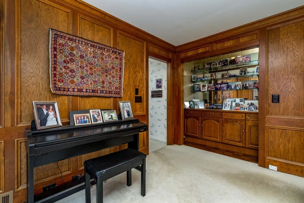 5035 Willow Bluff Drive, Sandy Springs, Georgia 30350, 4 Bedrooms Bedrooms, ,3 BathroomsBathrooms,Residential,Sold,5035 Willow Bluff Drive,6851638 5035 Willow Bluff Drive, Sandy Springs, Georgia 30350, 4 Bedrooms Bedrooms, ,3 BathroomsBathrooms,Residential,Sold,5035 Willow Bluff Drive,6851638