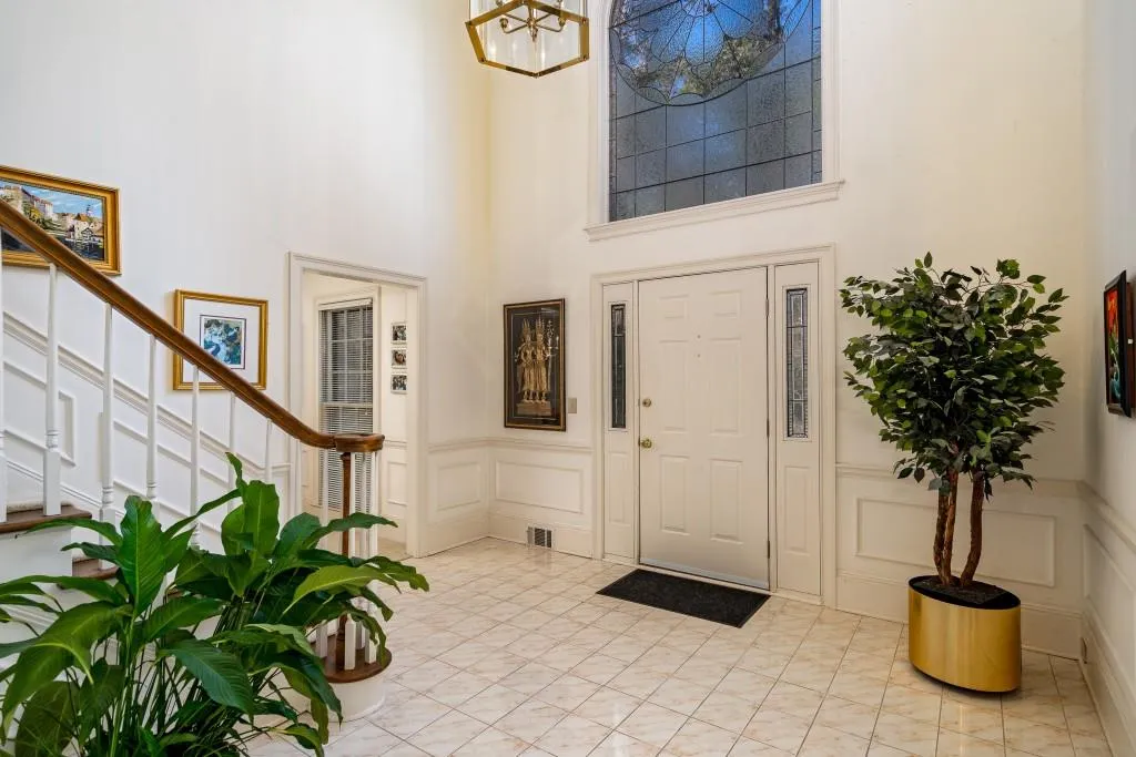 5035 Willow Bluff Drive, Sandy Springs, Georgia 30350, 4 Bedrooms Bedrooms, ,3 BathroomsBathrooms,Residential,Sold,5035 Willow Bluff Drive,6851638 5035 Willow Bluff Drive, Sandy Springs, Georgia 30350, 4 Bedrooms Bedrooms, ,3 BathroomsBathrooms,Residential,Sold,5035 Willow Bluff Drive,6851638