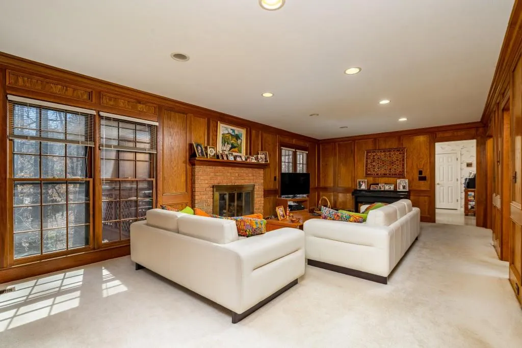 5035 Willow Bluff Drive, Sandy Springs, Georgia 30350, 4 Bedrooms Bedrooms, ,3 BathroomsBathrooms,Residential,Sold,5035 Willow Bluff Drive,6851638 5035 Willow Bluff Drive, Sandy Springs, Georgia 30350, 4 Bedrooms Bedrooms, ,3 BathroomsBathrooms,Residential,Sold,5035 Willow Bluff Drive,6851638