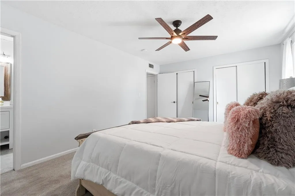 6700 Roswell Road Unit 28g, Atlanta, Georgia 30328, 2 Bedrooms Bedrooms, ,2 BathroomsBathrooms,Residential,For Sale,6700 Roswell Road Unit 28g,7714372