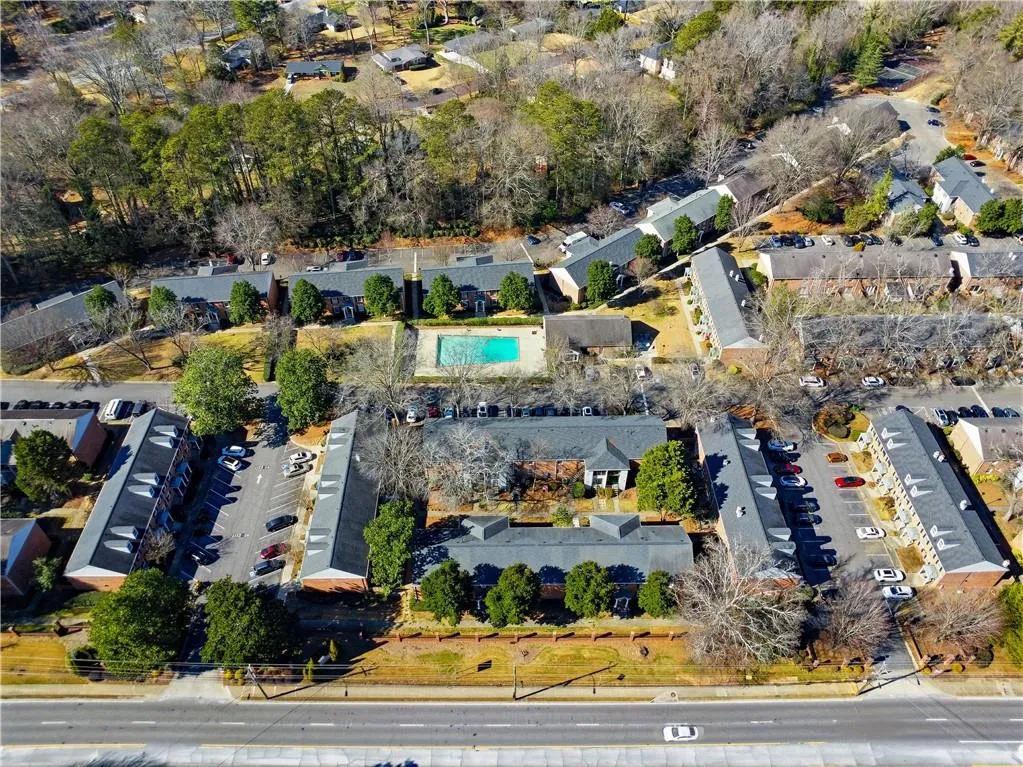 6700 Roswell Road Unit 28g, Atlanta, Georgia 30328, 2 Bedrooms Bedrooms, ,2 BathroomsBathrooms,Residential,For Sale,6700 Roswell Road Unit 28g,7714372