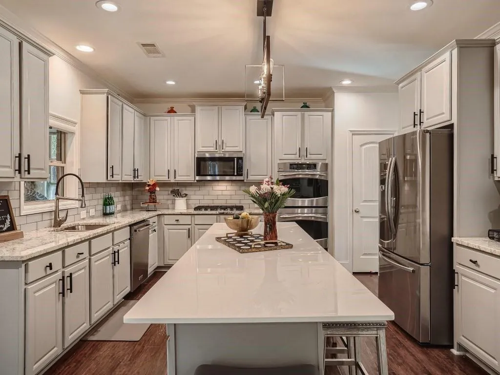 7805 Stratford Lane, Sandy Springs, Georgia 30350, 6 Bedrooms Bedrooms, ,4 BathroomsBathrooms,Residential,Sold,7805 Stratford Lane,7130796
