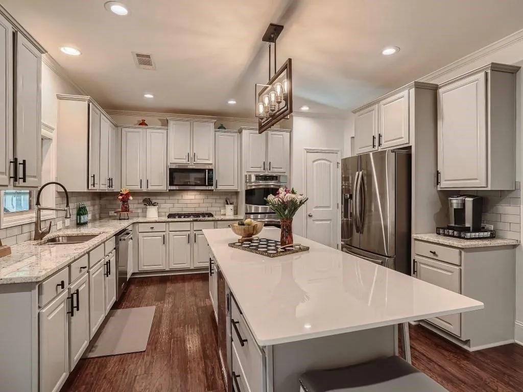 7805 Stratford Lane, Sandy Springs, Georgia 30350, 6 Bedrooms Bedrooms, ,4 BathroomsBathrooms,Residential,Sold,7805 Stratford Lane,7130796