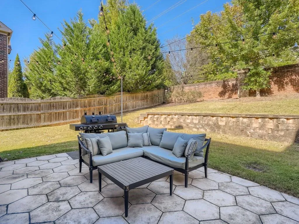 7805 Stratford Lane, Sandy Springs, Georgia 30350, 6 Bedrooms Bedrooms, ,4 BathroomsBathrooms,Residential,Sold,7805 Stratford Lane,7130796