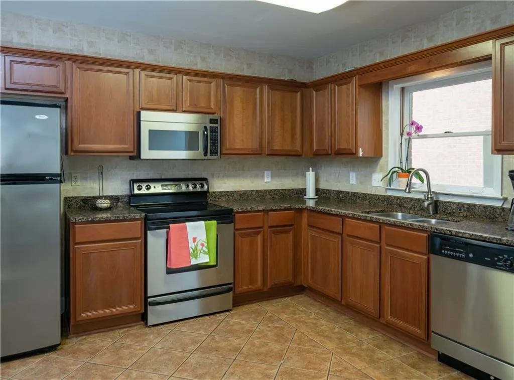 123 Mount Vernon Circle, Atlanta, Georgia 30338, 2 Bedrooms Bedrooms, ,2 BathroomsBathrooms,Residential,Sold,123 Mount Vernon Circle,6550181