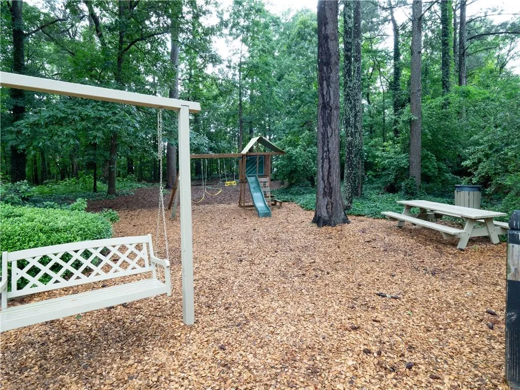 123 Mount Vernon Circle, Atlanta, Georgia 30338, 2 Bedrooms Bedrooms, ,2 BathroomsBathrooms,Residential,Sold,123 Mount Vernon Circle,6550181
