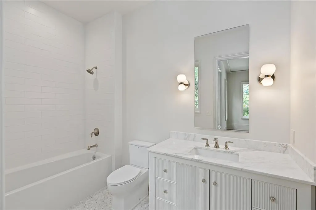 27 Maddox Drive Ne, Atlanta, Georgia 30309, 5 Bedrooms Bedrooms, ,6 BathroomsBathrooms,Residential,For Sale,27 Maddox Drive Ne,7578095