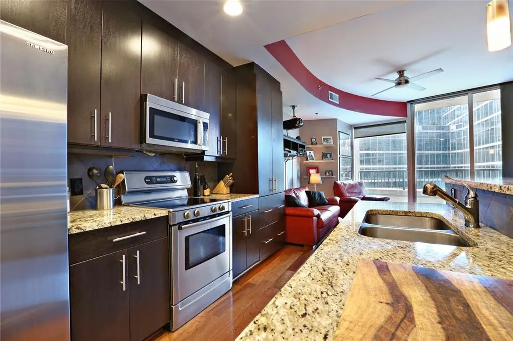 1080 Peachtree Street Ne Unit 606, Atlanta, Georgia 30309, 1 Bedroom Bedrooms, ,1 BathroomBathrooms,Residential,Sold,1080 Peachtree Street Ne Unit 606,5717401