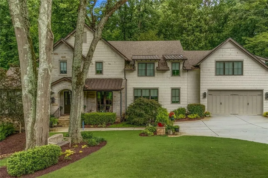 4584 Meadow Valley Drive Unit Building 1 Suite 220, Sandy Springs, Georgia 30342, 6 Bedrooms Bedrooms, ,6 BathroomsBathrooms,Residential,For Sale,4584 Meadow Valley Drive Unit Building 1 Suite 220,7622911