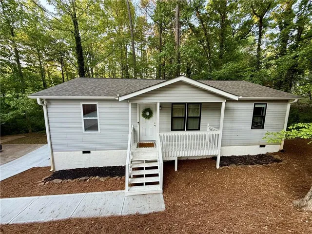 140 Rosewood Drive, Dallas, Georgia 30132