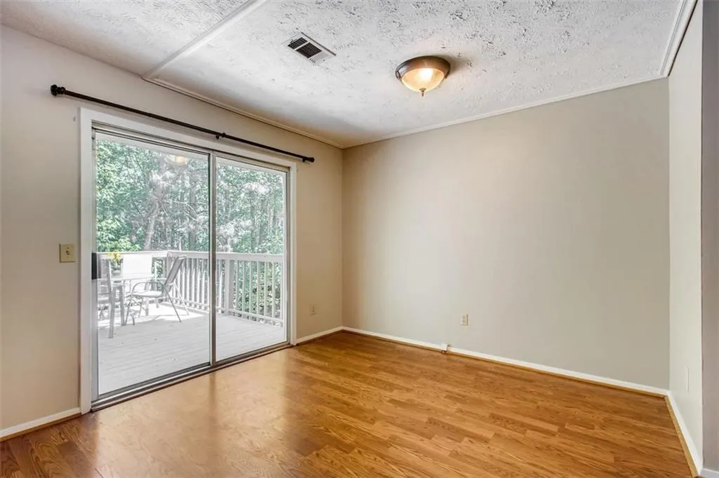 2610 Queen Anne Court, Sandy Springs, Georgia 30350, 2 Bedrooms Bedrooms, ,2 BathroomsBathrooms,Residential,Sold,2610 Queen Anne Court,6544106