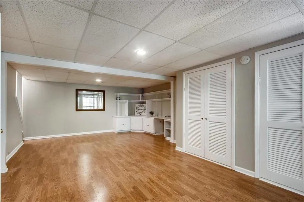 2610 Queen Anne Court, Sandy Springs, Georgia 30350, 2 Bedrooms Bedrooms, ,2 BathroomsBathrooms,Residential,Sold,2610 Queen Anne Court,6544106