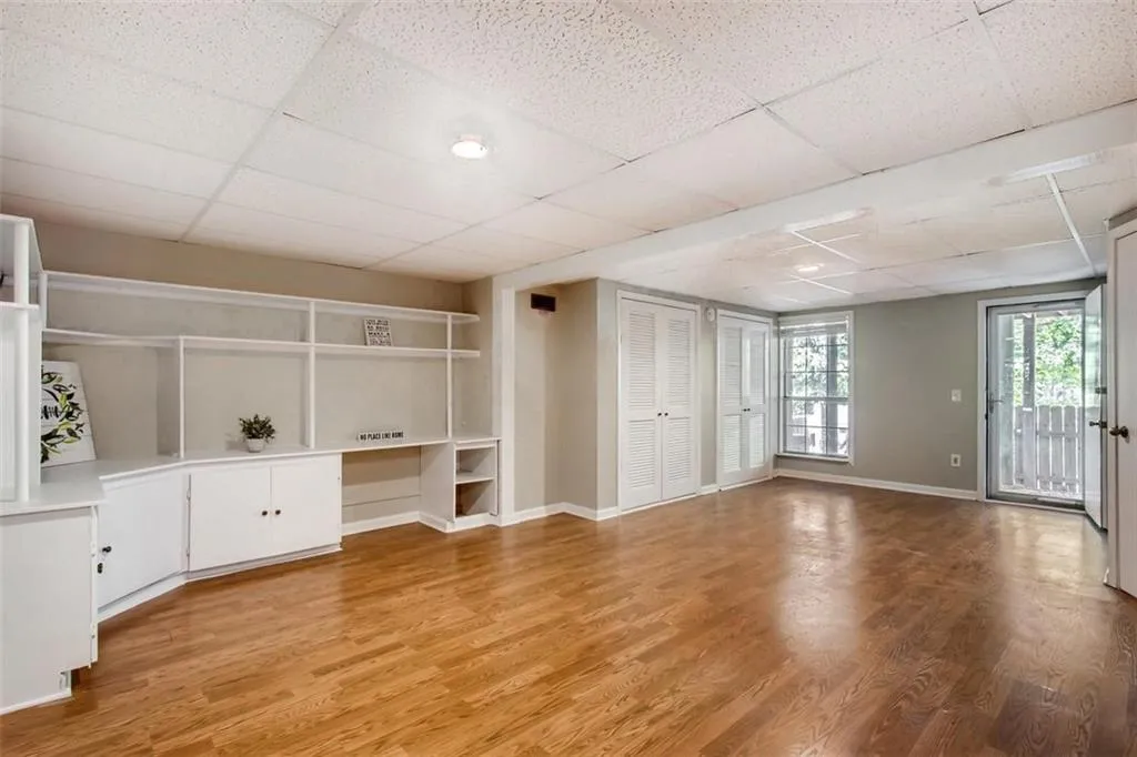 2610 Queen Anne Court, Sandy Springs, Georgia 30350, 2 Bedrooms Bedrooms, ,2 BathroomsBathrooms,Residential,Sold,2610 Queen Anne Court,6544106